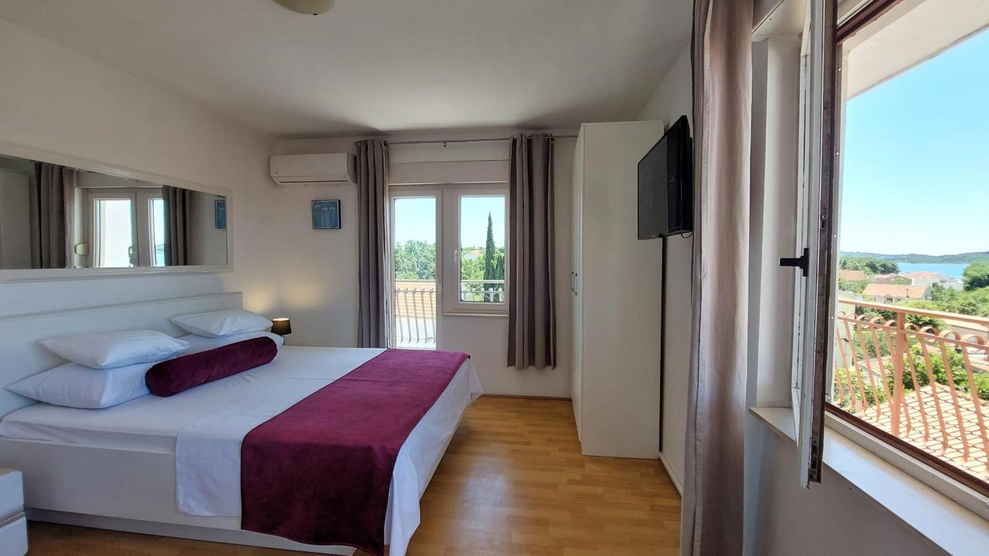 Sea Side Apartments Водице Экстерьер фото